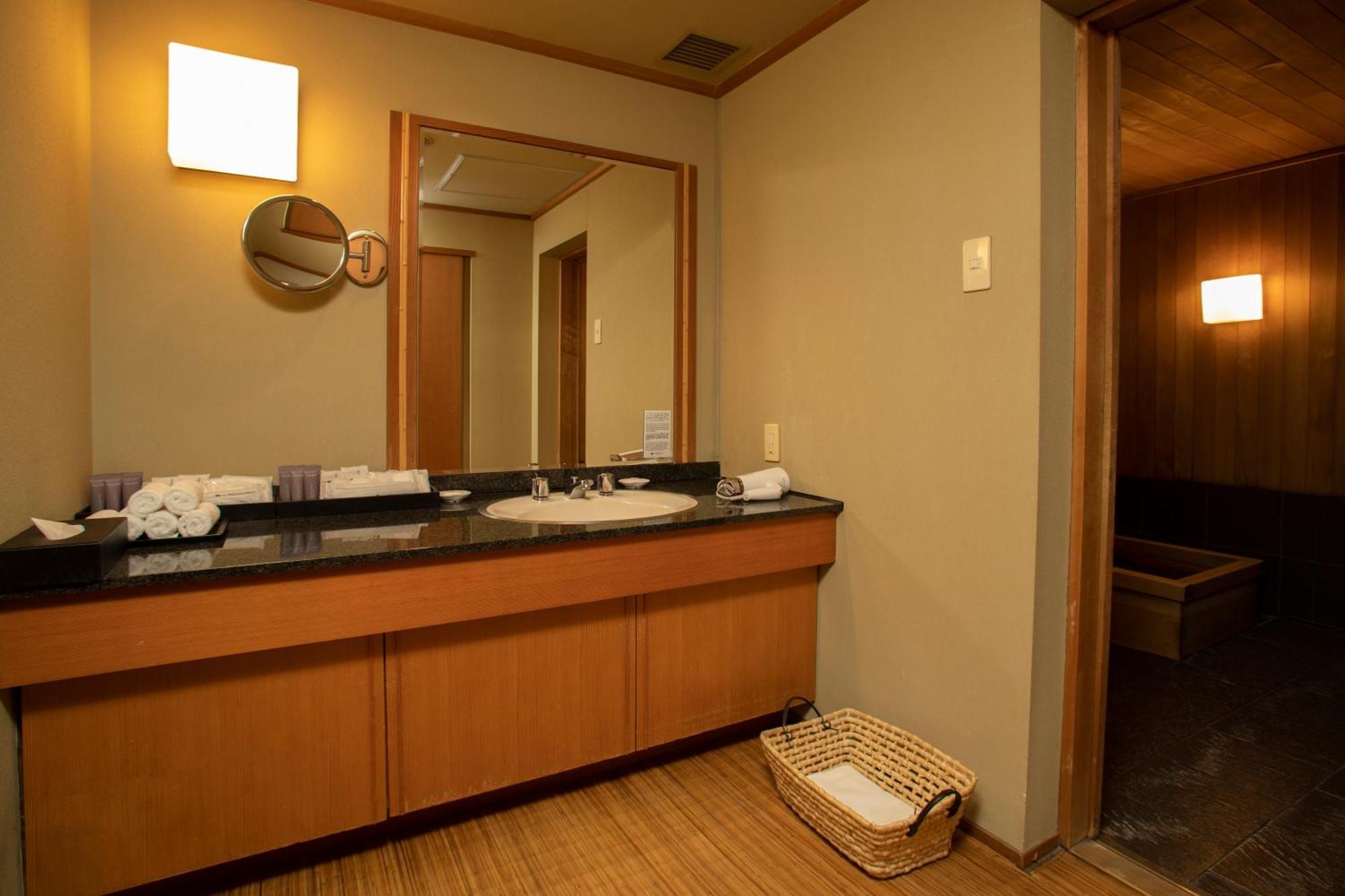 Premier Hotel -Tsubaki- Sapporo Exterior photo